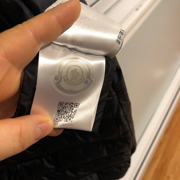 Moncler jacket - Picture 6 of 7